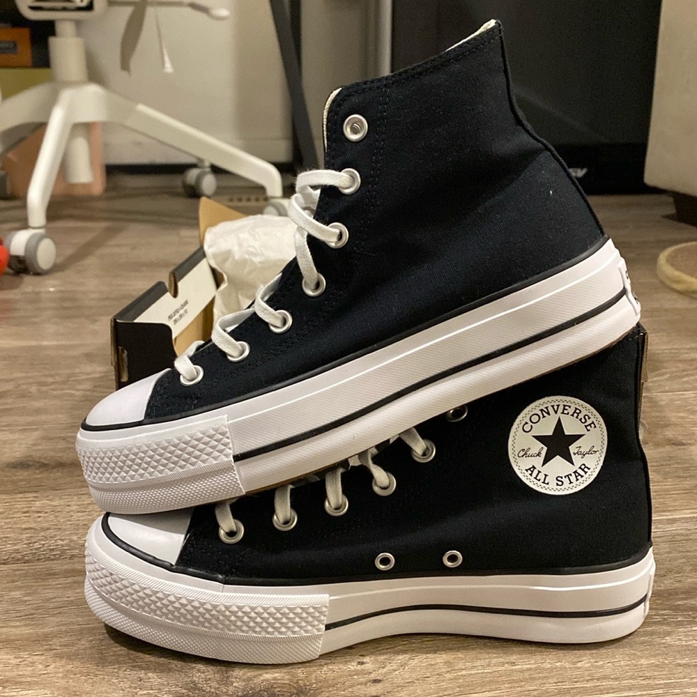 Converse Chuck Taylor Platforms